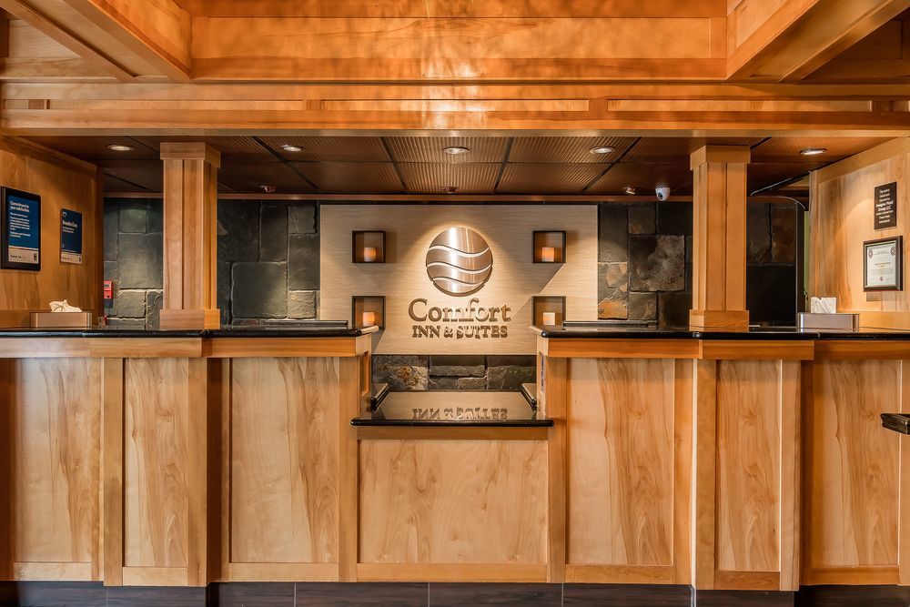 Comfort Inn & Suites Vancouver Downtown City Center Экстерьер фото