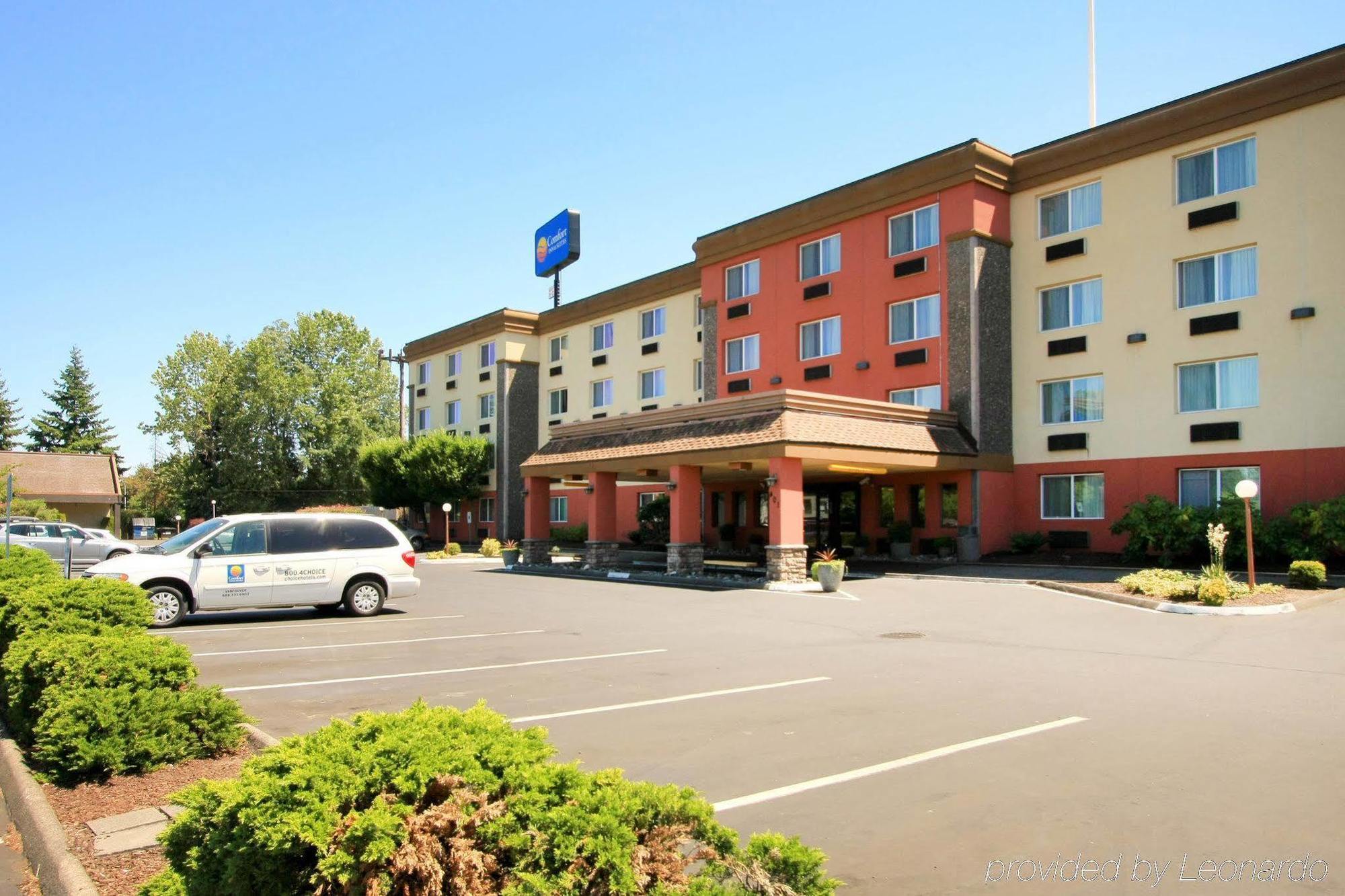 Comfort Inn & Suites Vancouver Downtown City Center Экстерьер фото